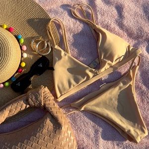 👙 🚨 Swimsuit Clearance - Low Waisted Spaghetti Straps Bikini - Light Khaki M